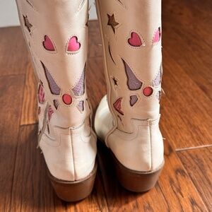 Girls cowgirl boots
